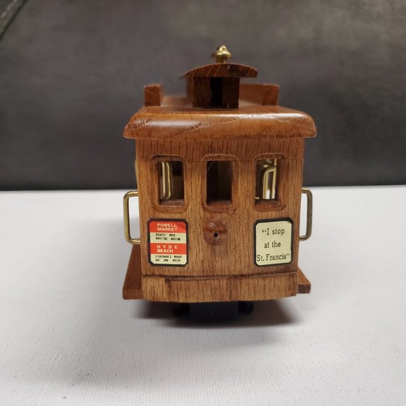 Coin Bank - San Francisco Municipal Cable Car 511 - Picture 4 of 6